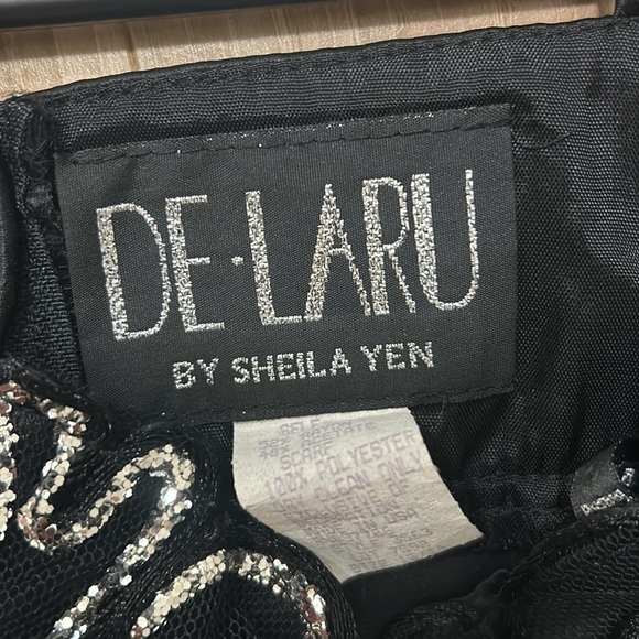 Black sequin long gown satin - Picture 7 of 8